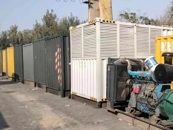 定州200KW柴油发电机机组每小时油耗是多少？